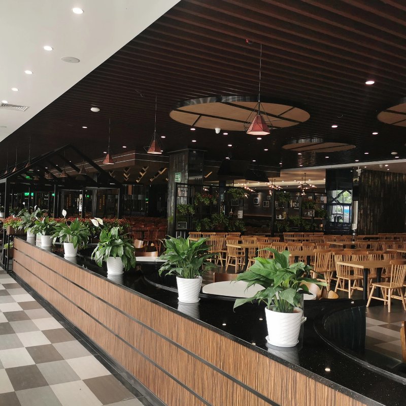 DeRUCCI HOTEL
