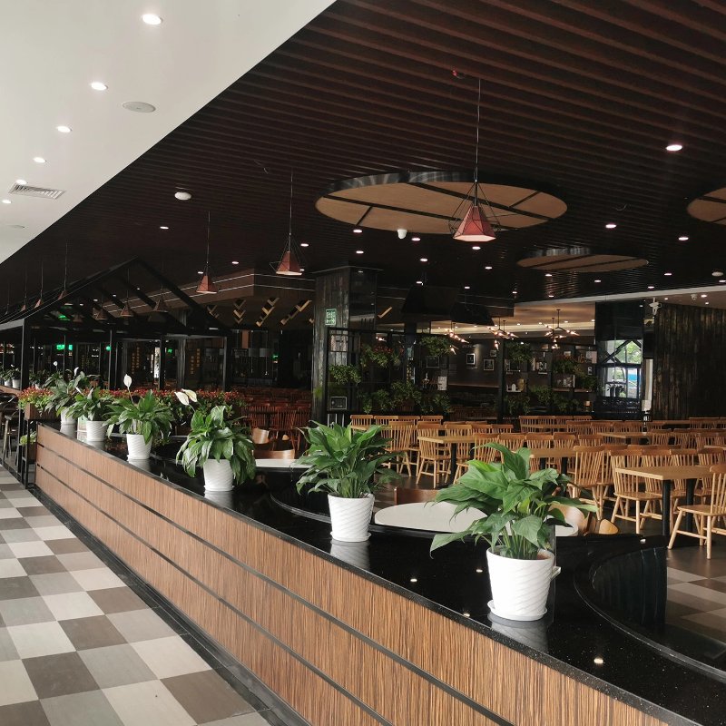 DeRUCCI HOTEL